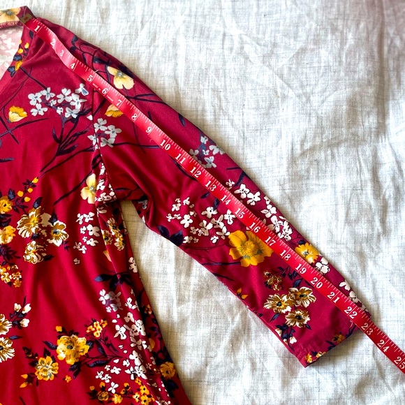Red Burgundy Feminine Floral Long Sleeve Dress with Pockets - Picture 8 of 9